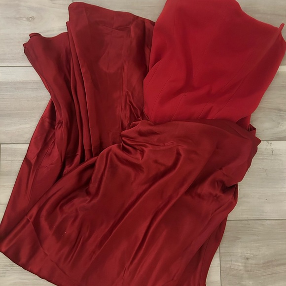 House of CB Strapless Red Dress - Picture 4 of 5